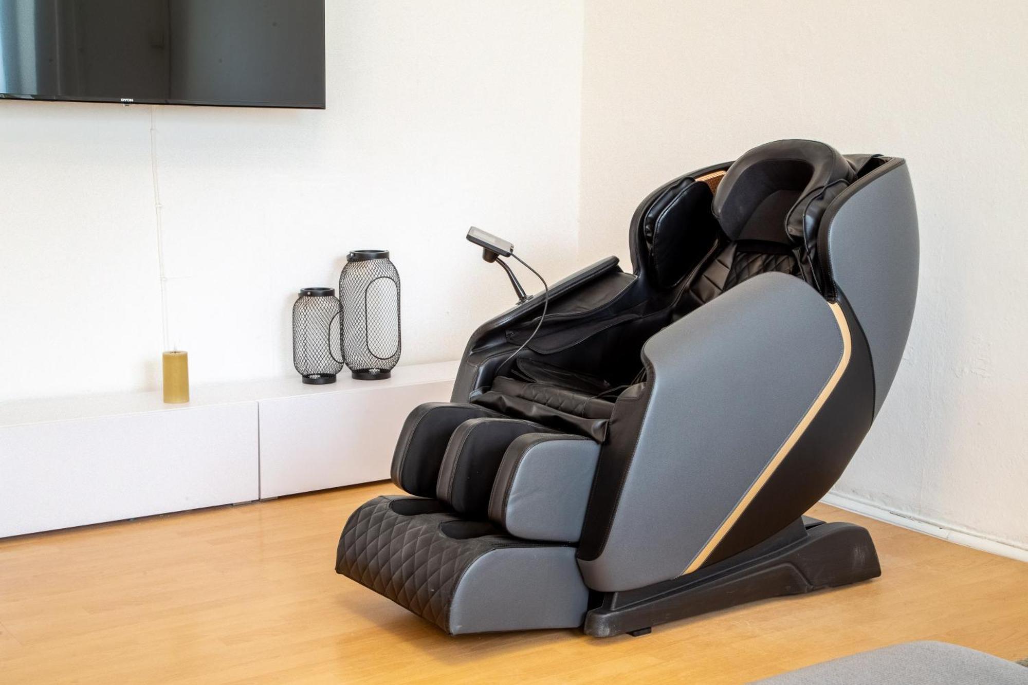 柏林Massagesessel, King-Sized Bed, Billardtisch, 2 Couches公寓 外观 照片